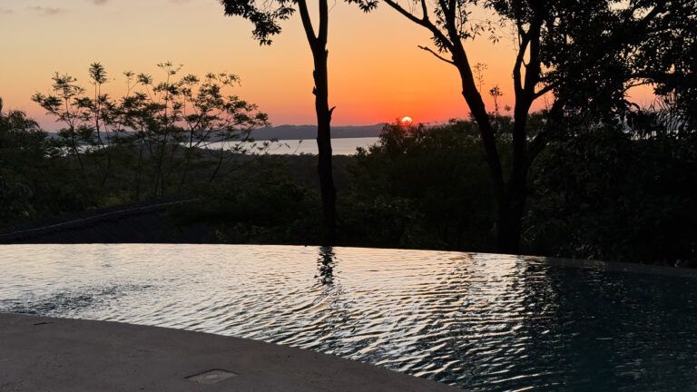 Atardecer desde Tava glamping